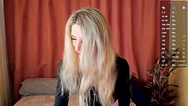 skinnyladyy online show from 03/18/26, 02:26