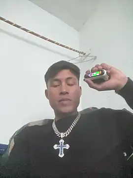 Snapshot of EduardoEspinoza12 chatting on 02/01/25, 10:23 EduardoEspinoza12 online show from 02/01/25, 10:23