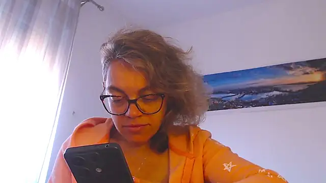 Ju-Hot online show from 10/14/25, 03:02