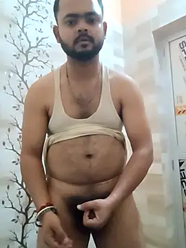 guavam65 online show from 04/20/26, 03:37