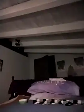 Snapshot of divinaerotica chatting on 11/28/25, 07:49 divinaerotica online show from 11/28/25, 07:49