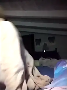 Snapshot of divinaerotica chatting on 12/22/25, 08:28 divinaerotica online show from 12/22/25, 08:28