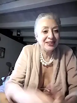 Snapshot of divinaerotica chatting on 02/24/26, 04:49 divinaerotica online show from 02/24/26, 04:49