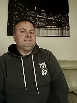 Pourleplasirs online show from 11/24/25, 09:36