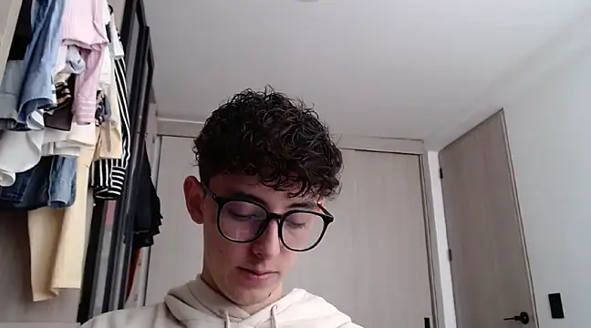 miketwink online show from 03/18/25, 09:10