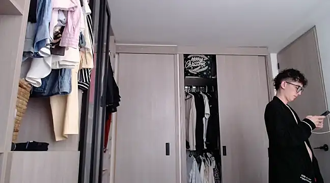 miketwink online show from 03/19/25, 10:09