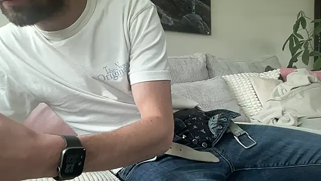 bullyboyy online show from 10/05/25, 10:24