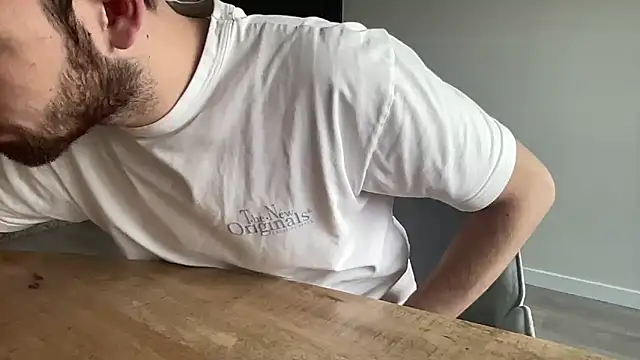 bullyboyy online show from 10/19/25, 11:33