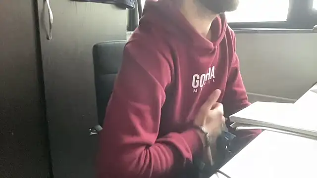 bullyboyy online show from 12/01/25, 02:00