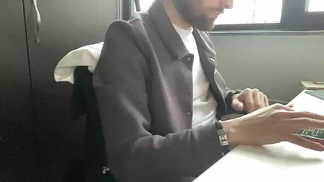 bullyboyy online show from 02/16/26, 07:37