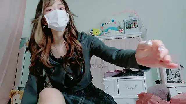 Snapshot of Megu-mimi chatting on 03/17/25, 05:49 Megu-mimi online show from 03/17/25, 05:49