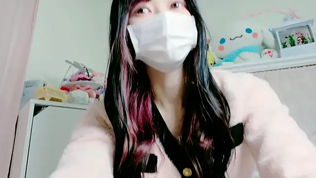 Snapshot of Megu-mimi chatting on 03/20/25, 09:37 Megu-mimi online show from 03/20/25, 09:37