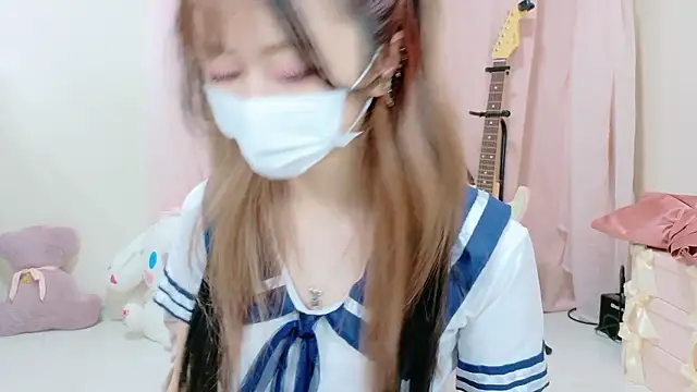 Snapshot of Megu-mimi chatting on 09/12/25, 11:21 Megu-mimi online show from 09/12/25, 11:21