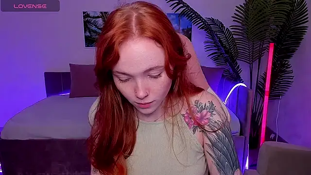 Maya Light online show from 09/22/25, 02:02