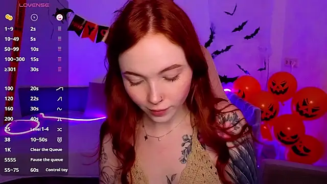 Maya Light online show from 11/09/25, 01:48