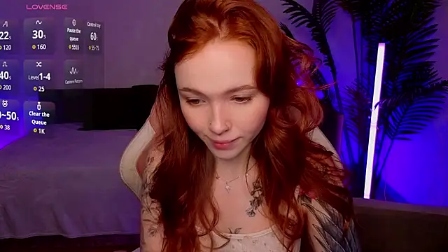 Maya Light online show from 03/07/26, 01:35