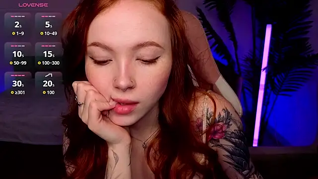 Maya Light online show from 03/28/26, 02:11