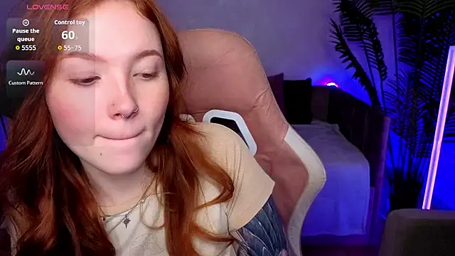 Maya Light online show from 04/16/26, 08:15