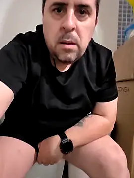 Usame como quieras online show from 04/14/26, 07:03