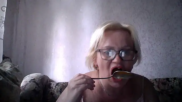 Snapshot of Mayya4321 chatting on 06/17/26, 01:23 Mayya4321 online show from 06/17/26, 01:23