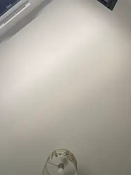 Snapshot of Roxannemuse chatting on 09/13/25, 10:15 Roxannemuse online show from 09/13/25, 10:15