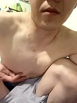 Snapshot of wadmma chatting on 02/10/25, 01:35 wadmma online show from 02/10/25, 01:35