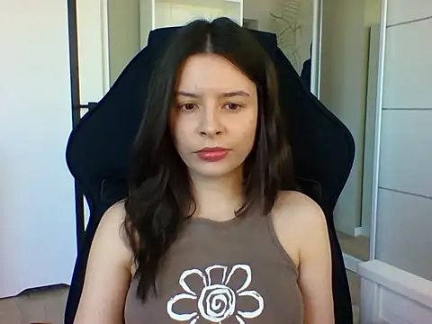 LariceSexy online show from 04/01/26, 12:28
