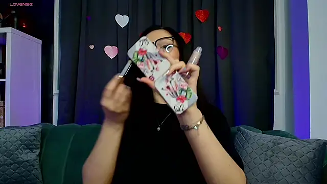 Snapshot of Deea_Vibe_Me chatting on 02/24/25, 04:38 Deea Vibe Me online show from 02/24/25, 04:38