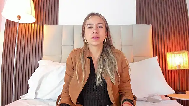 Ariana greenblat online show from 05/05/26, 05:21