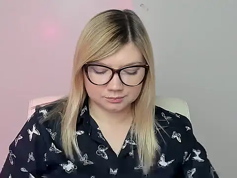 Lola moree online show from 10/12/25, 12:26