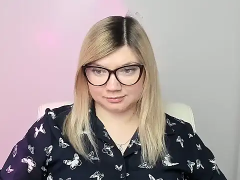 Lola moree online show from 10/17/25, 11:57