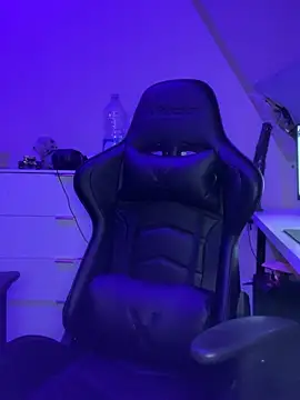 lucas kazimm online show from 02/27/25, 08:09