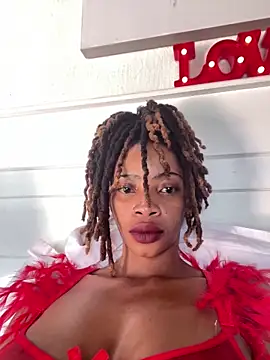 Snapshot of ZinaFreak chatting on 01/30/25, 10:40 ZinaFreak online show from 01/30/25, 10:40