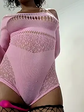 Snapshot of ZinaFreak chatting on 03/03/25, 02:15 ZinaFreak online show from 03/03/25, 02:15