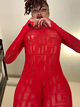 Snapshot of ZinaFreak chatting on 10/18/25, 06:30 ZinaFreak online show from 10/18/25, 06:30