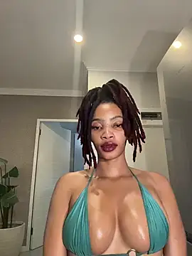 Snapshot of ZinaFreak chatting on 10/26/25, 07:20 ZinaFreak online show from 10/26/25, 07:20