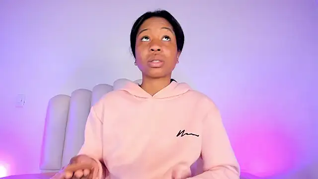 Zaira Rose  online show from 11/25/25, 01:55