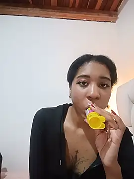 Zaira Rose  online show from 06/25/26, 01:27