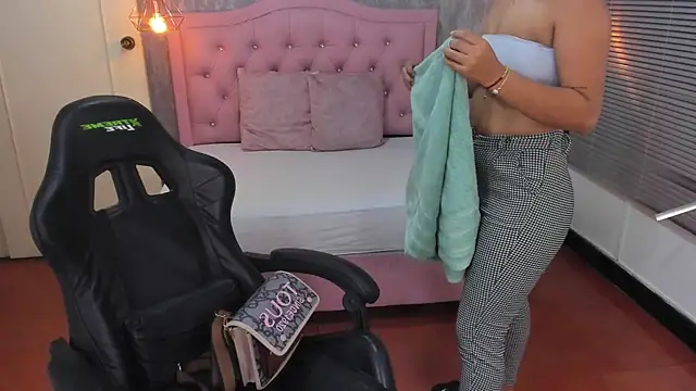 Hadley  online show from 01/31/25, 09:59