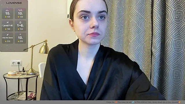 Snapshot of Hustle_Babyy chatting on 02/11/26, 04:12 Hustle Babyy online show from 02/11/26, 04:12