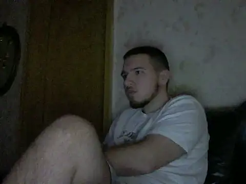 Drag Queen online show from 02/09/25, 03:34