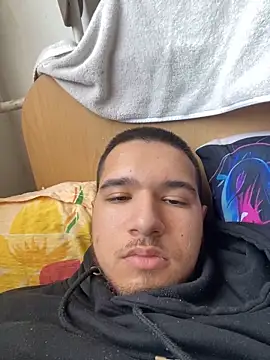 Drag Queen online show from 02/11/25, 01:41