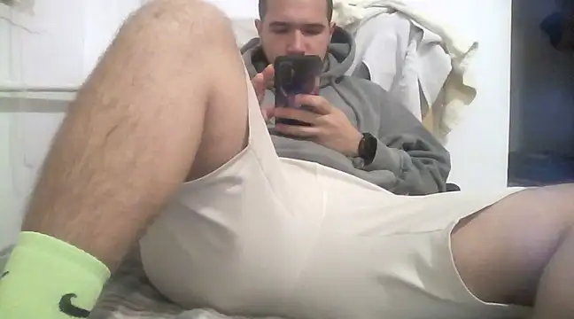 Drag Queen online show from 03/08/25, 05:33