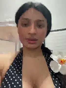 Cristinasunny online show from 04/16/26, 11:40