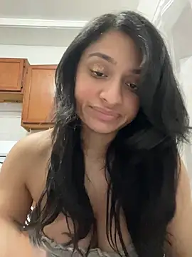 Snapshot of Cristinasunny chatting on 06/11/26, 02:22 Cristinasunny online show from 06/11/26, 02:22