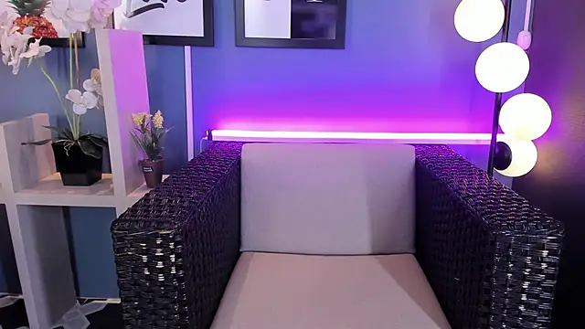 CandyLuxury   online show from 02/10/25, 07:49