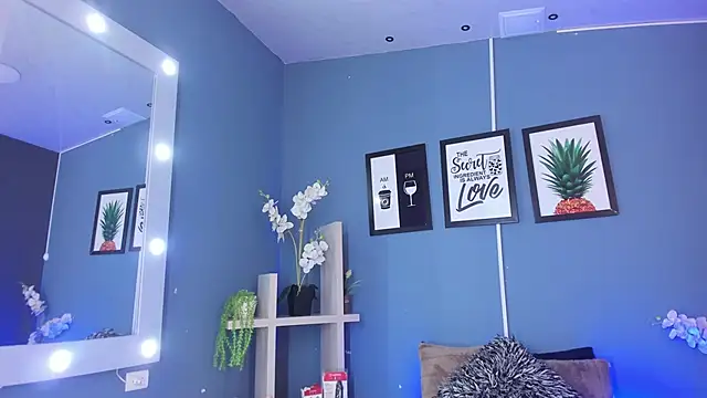 CandyLuxury   online show from 04/10/26, 11:59