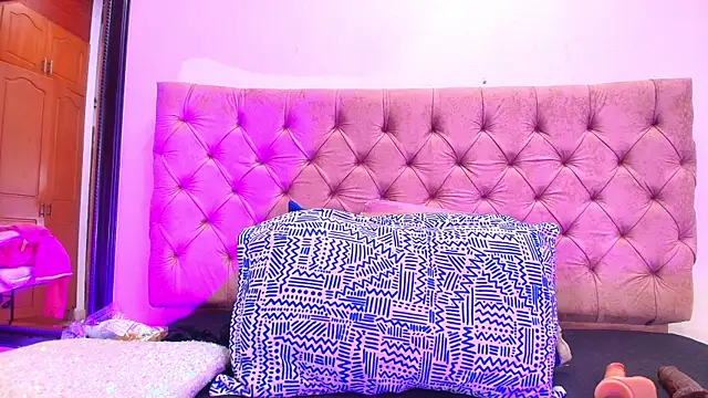 sharlott miller online show from 02/03/25, 12:14