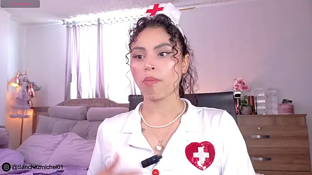 Marivimichel1 online show from 10/19/25, 07:03
