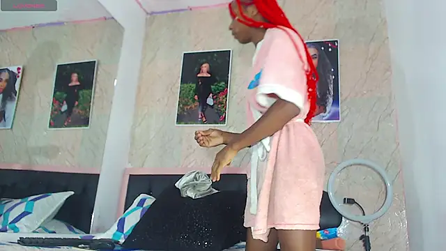 k stormi  online show from 10/13/25, 12:38